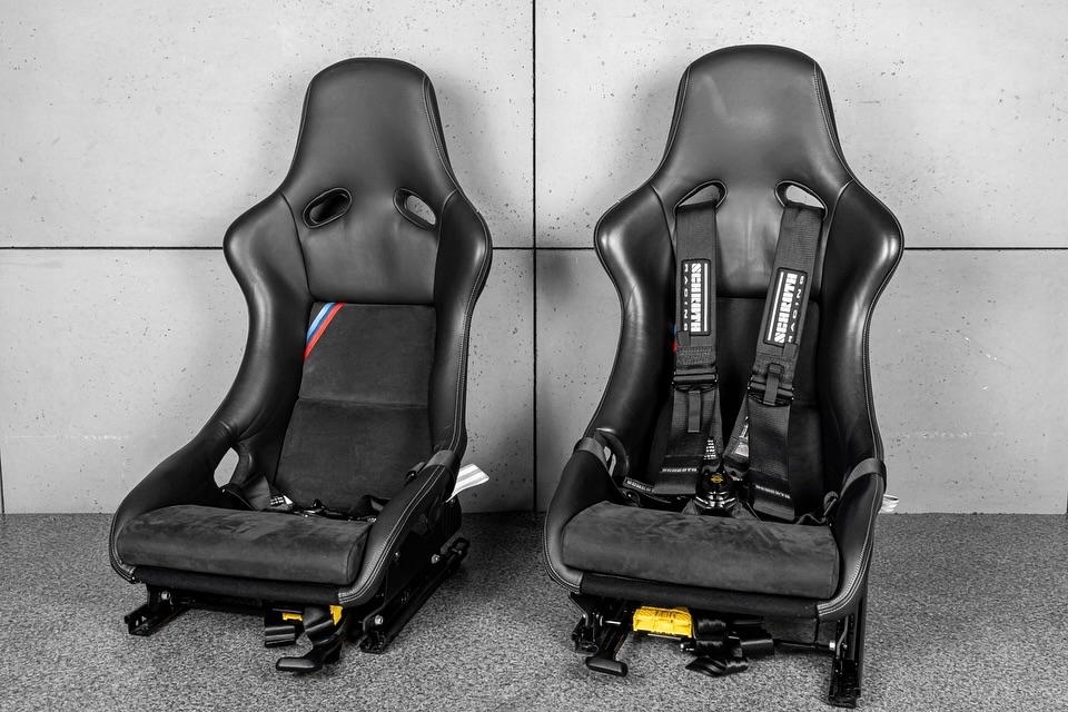 BMW M4 F82 GTS Recaro Carbon Fiber Sport Seats (1)